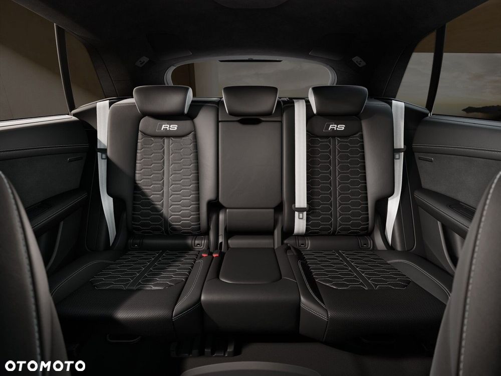 Audi RS Q8 - 8