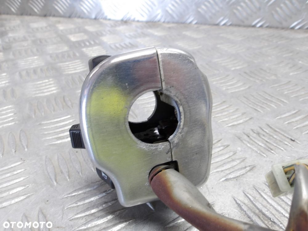 Przełącznik lewy przyciski świateł YAMAHA XVZ 1300 ROYAL STAR VENTURE 99-09r   PN. 4XY-83972-20 - 8