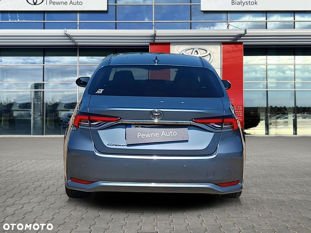 Toyota Corolla - 4