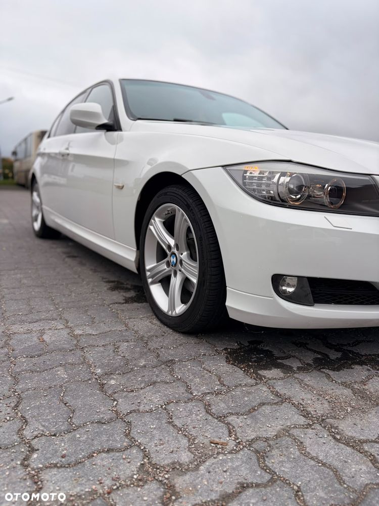 BMW Seria 3 2009 photo 5