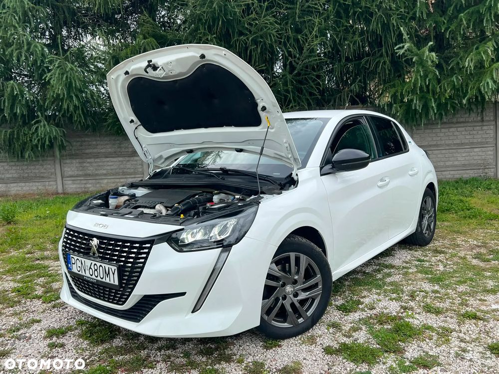 Peugeot 208 - 10