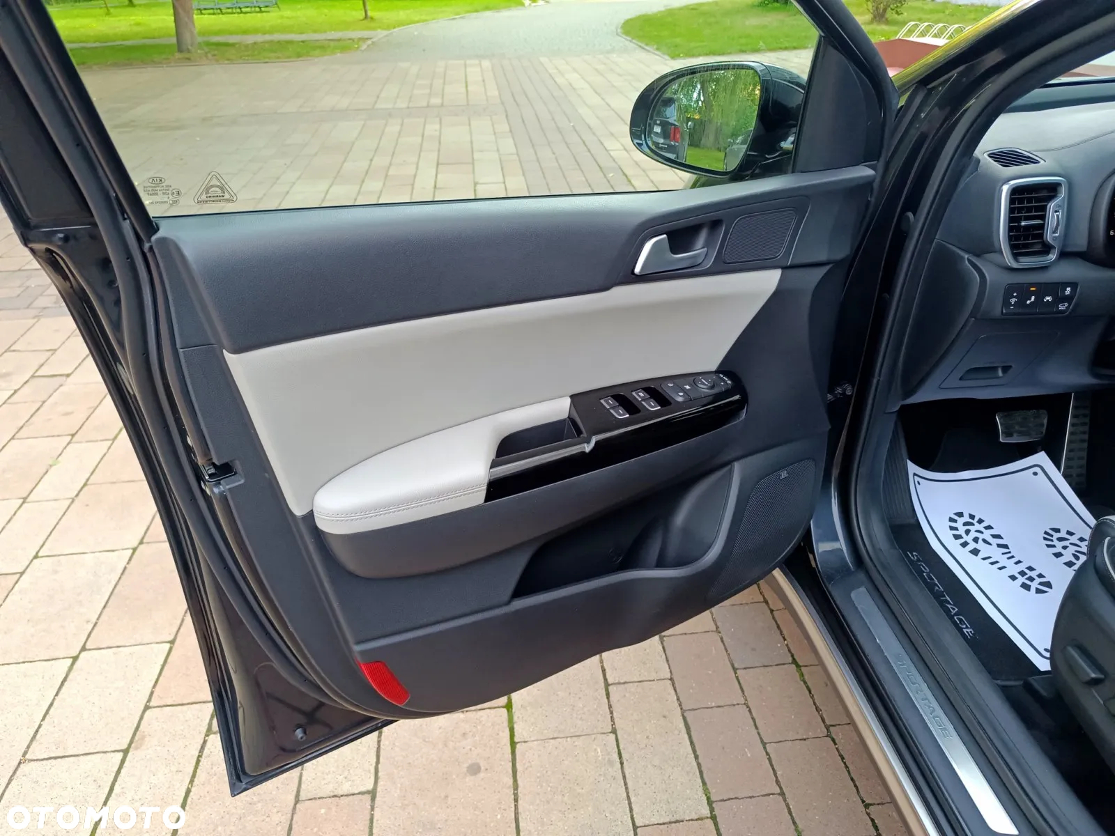 Kia Sportage 2.0 CRDI 4WD Automatik Dream-Team Edition - 20