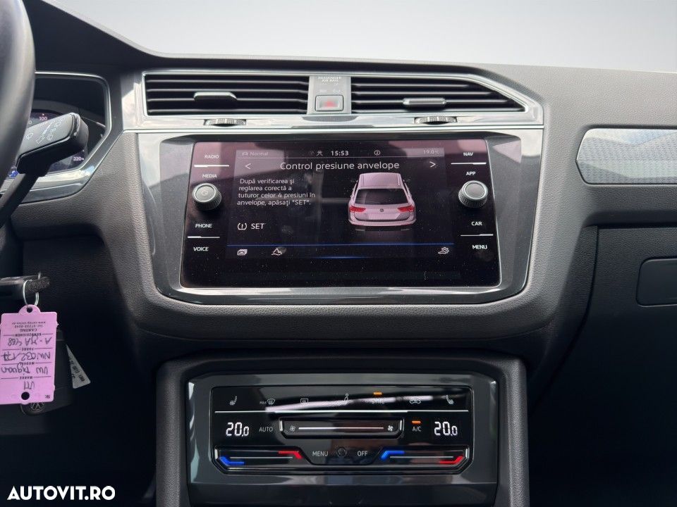 Volkswagen Tiguan - 18
