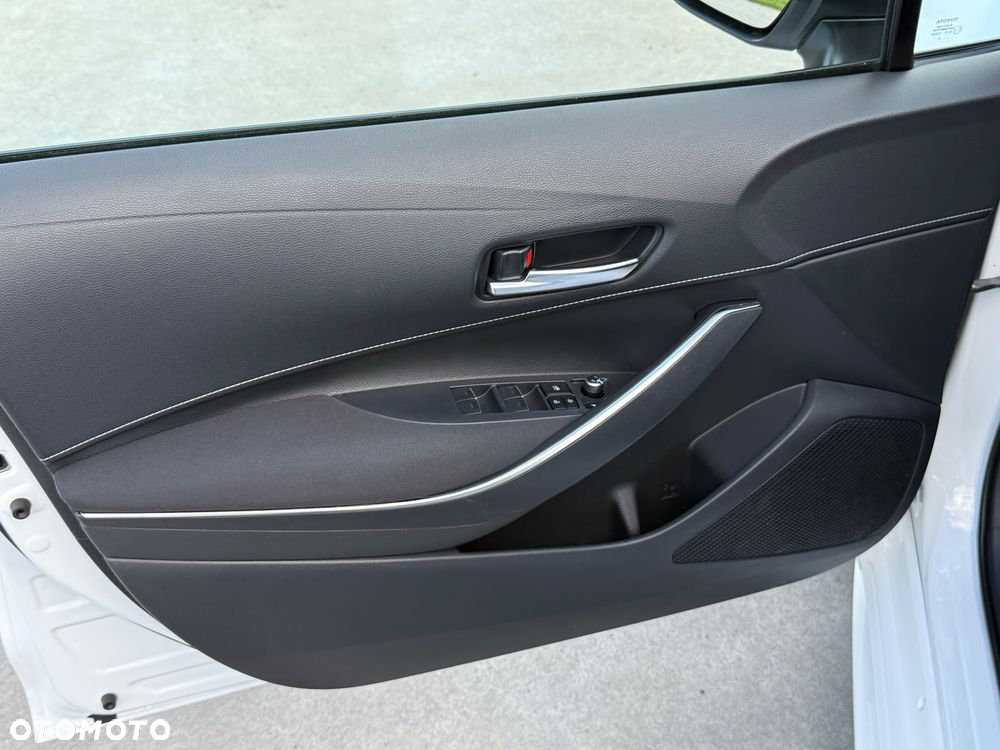 Toyota Corolla 1.8 Business Edition - 17