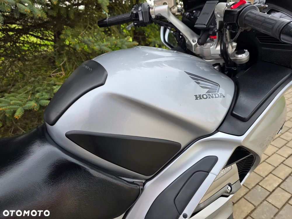 Honda ST - 12