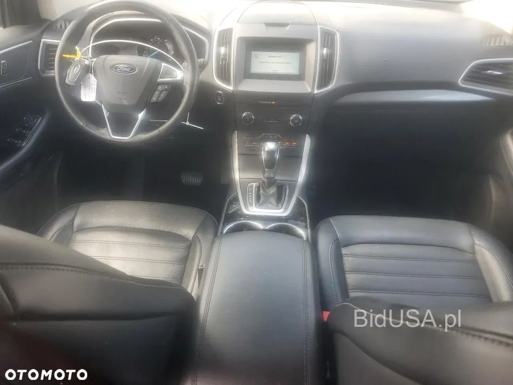 Ford Edge - 2