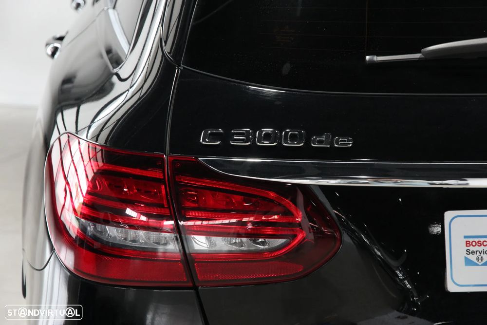 Mercedes-Benz C 300 de AMG Line - 4
