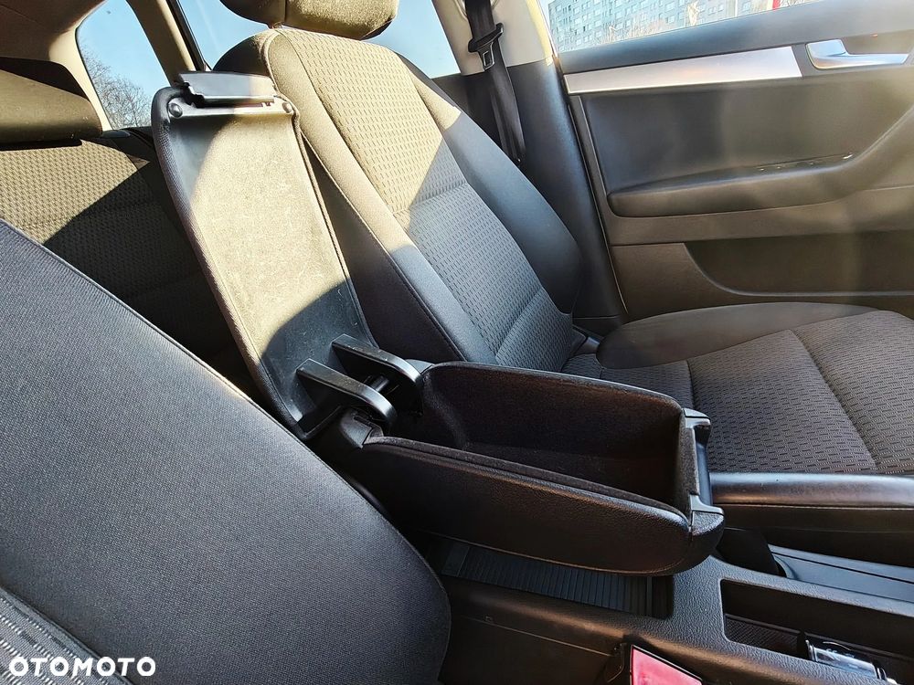 Audi A3 Sportback 2.0 TDI DPF (DSG) S tronic Attraction - 26