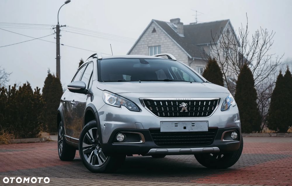 Peugeot 2008 PureTech 110 GPF Stop&Start EAT6 Allure - 4