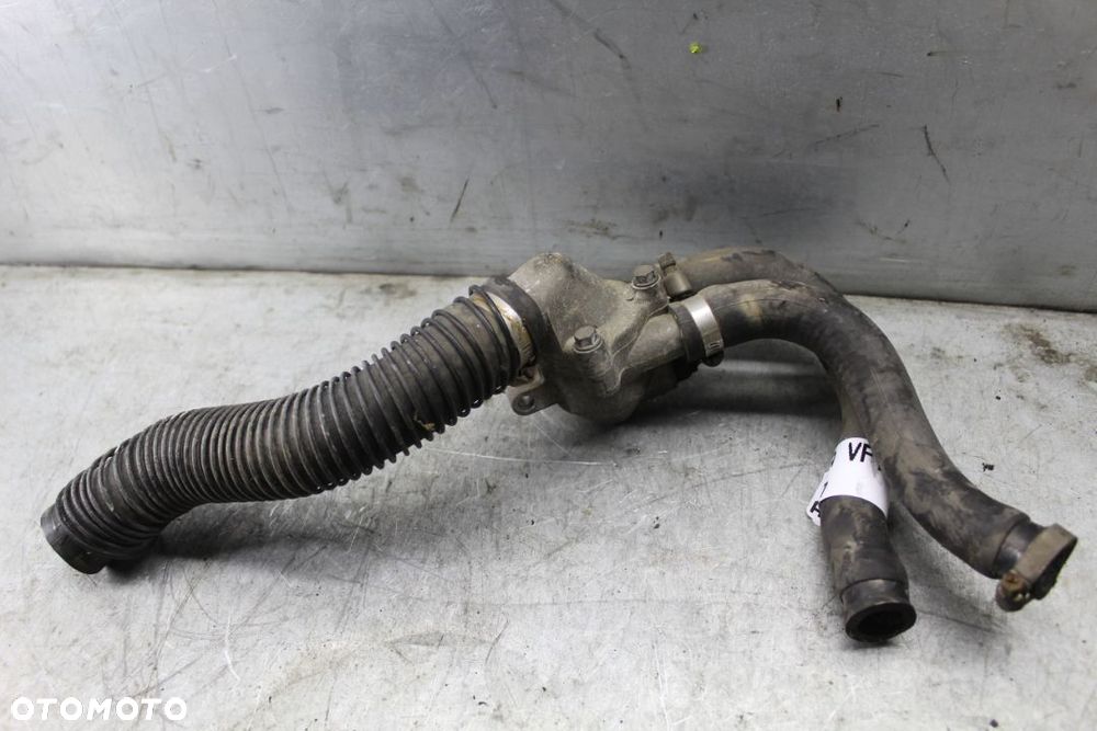 Honda VF750 MAGNA RC43 Termostat obudowa termostatu - 2