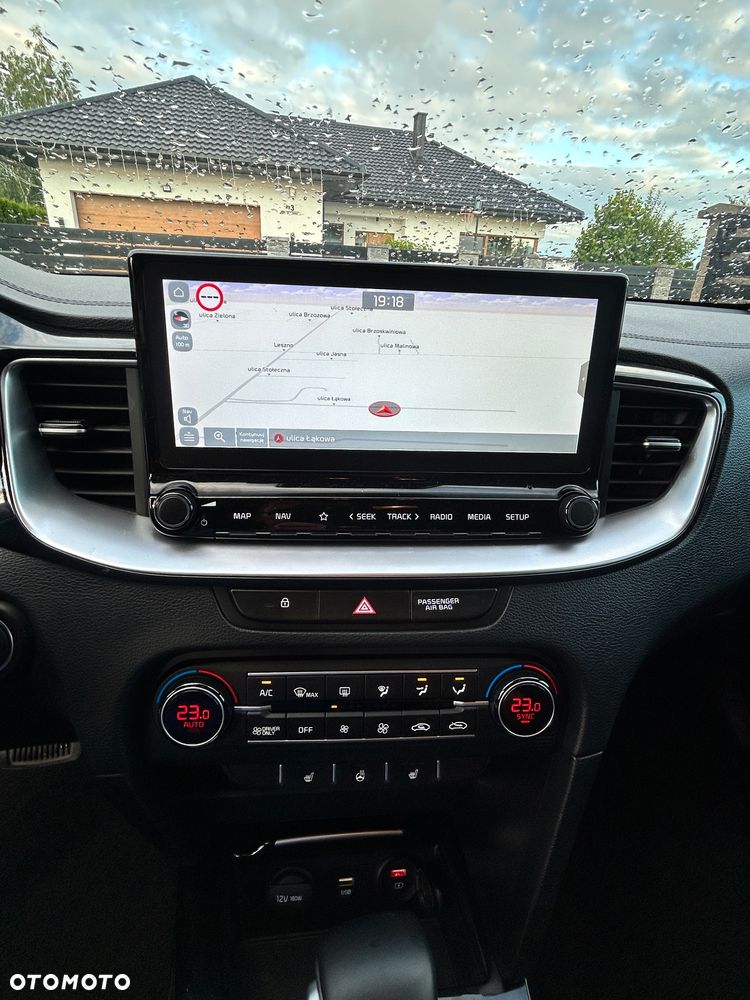 Kia XCeed - 13