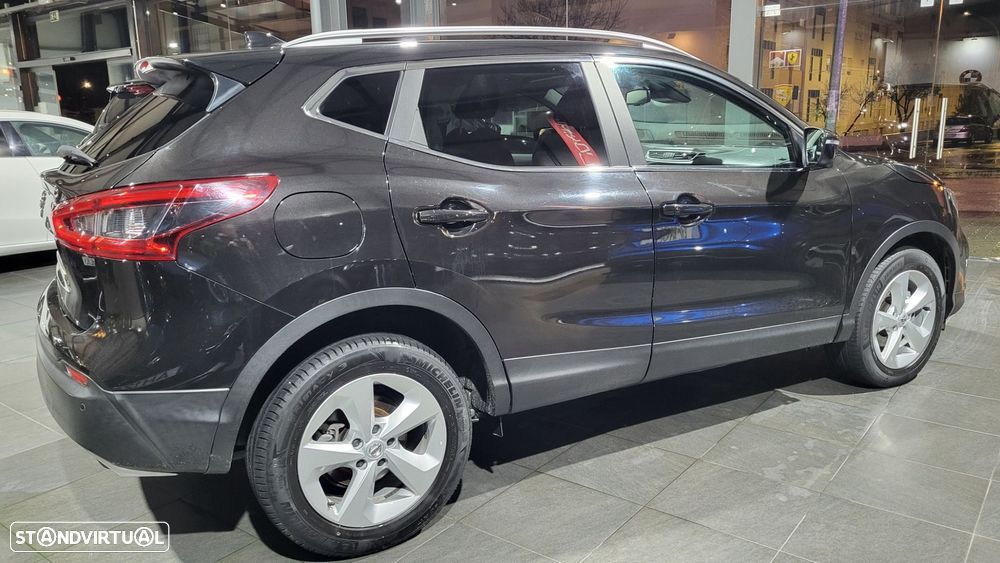 Nissan Qashqai 1.5 dCi N-Connecta - 6