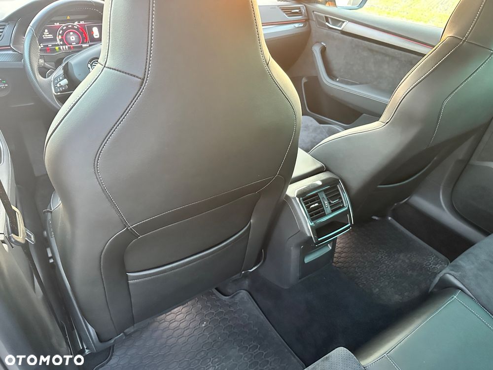 Skoda Superb 2.0 TDI SCR Sportline DSG - 10