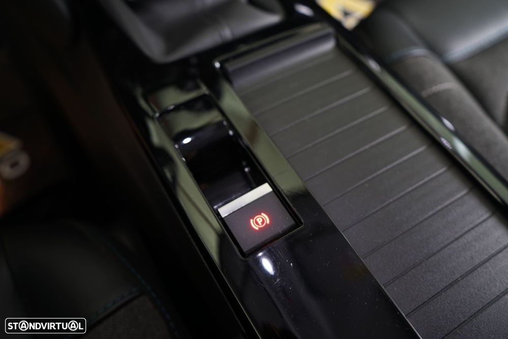 Citroën C4 1.2 PureTech Shine - 26