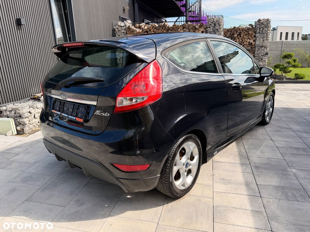Ford Fiesta 1.4 Ghia - 5