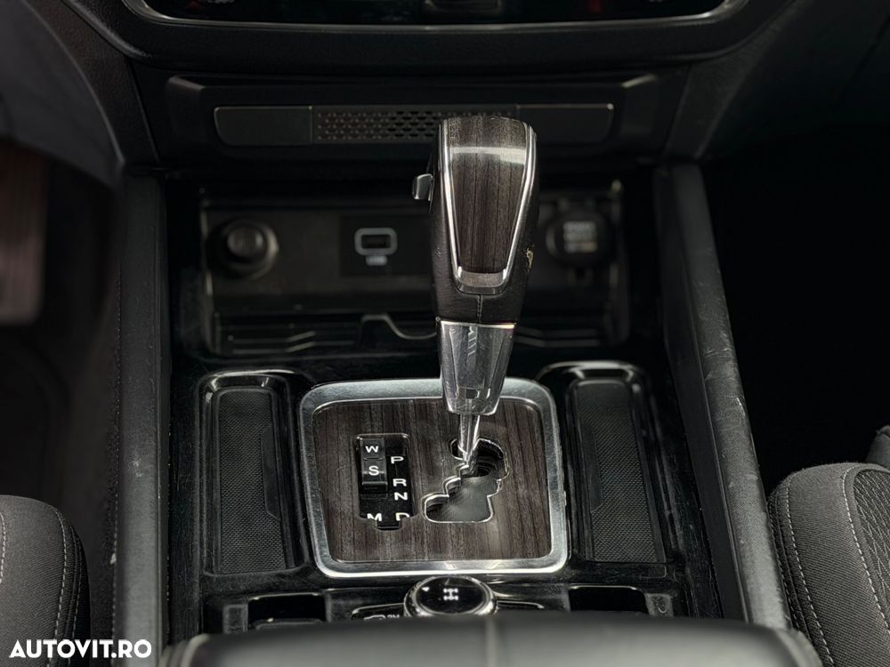 SsangYong REXTON 2.2 e-XDi 220 4WD Aut. Quartz - 26