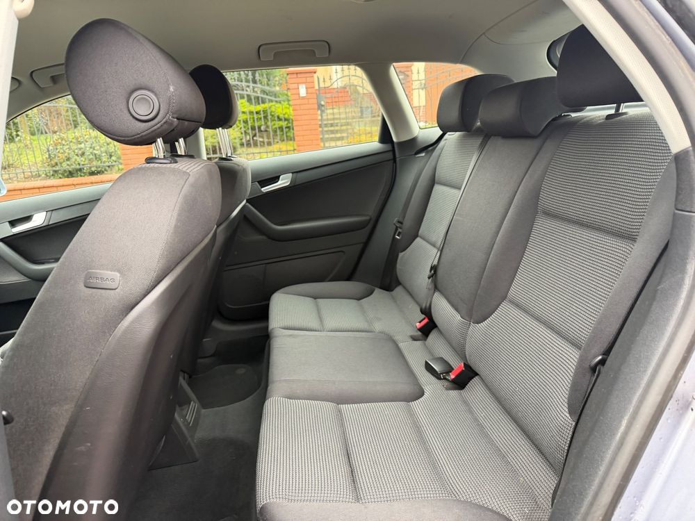 Audi A3 Sportback 1.6 FSI Ambiente - 5