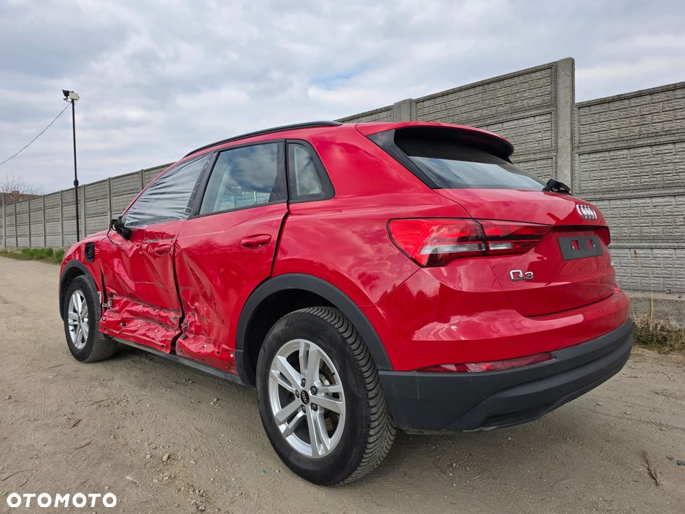 Audi Q3 45 TFSIe S tronic - 4