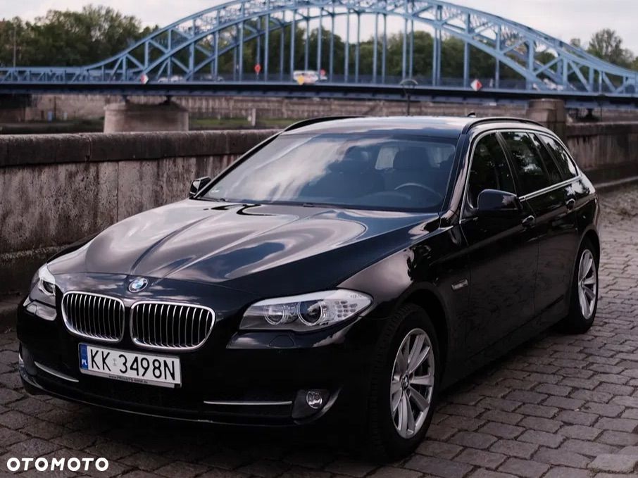 BMW Seria 5 520d Touring - 1