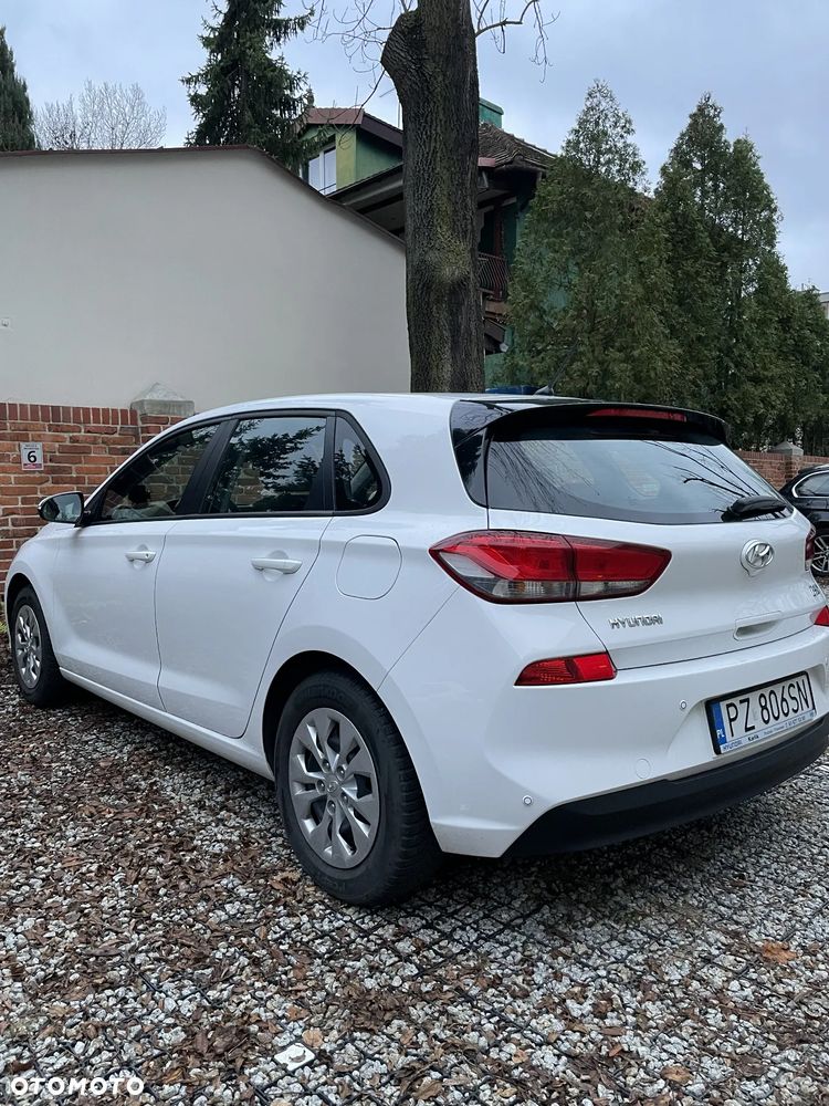 Hyundai i30 1.4 Classic + - 10