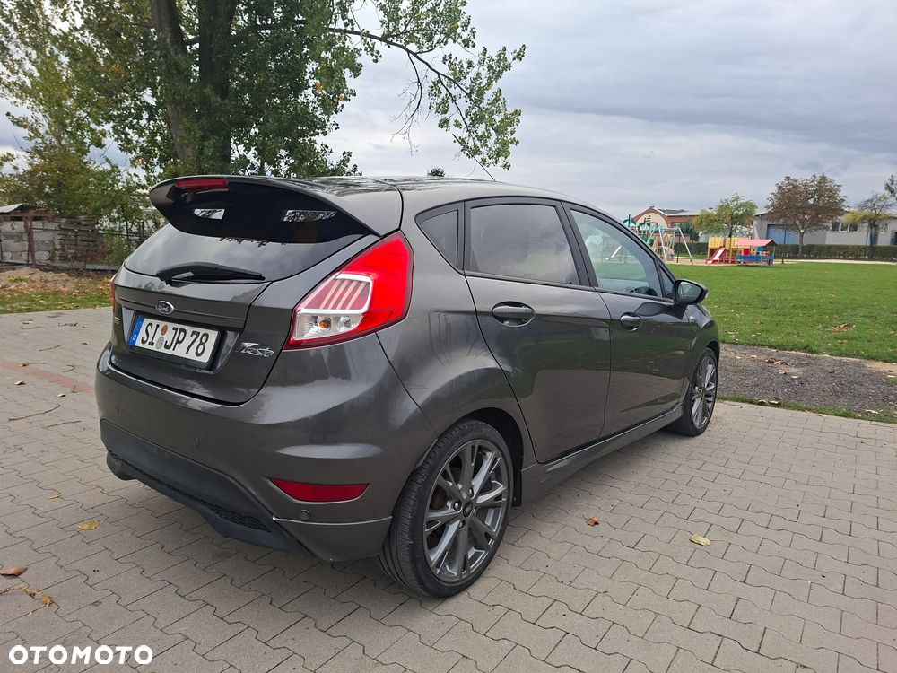 Ford Fiesta - 26