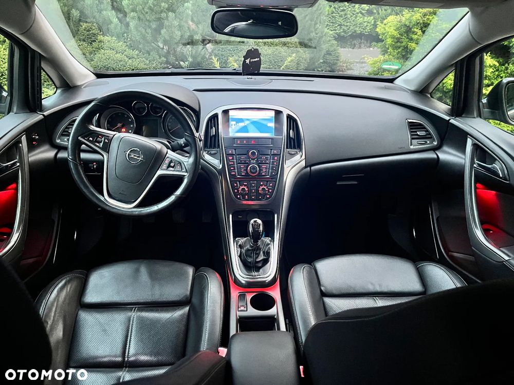 Opel Astra 1.4 Turbo Cosmo - 15