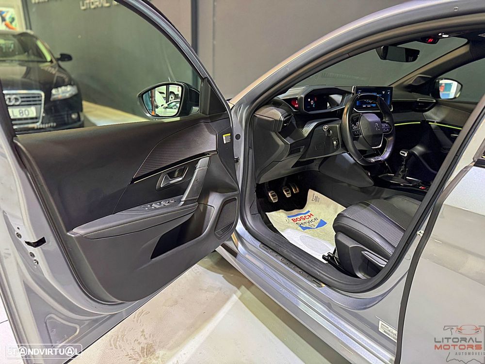 Peugeot 208 1.2 PureTech GT Line - 14
