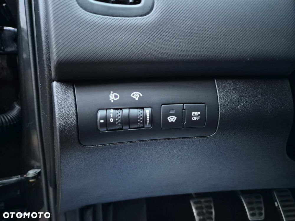 Kia Ceed 2.0 CVVT Spirit - 27