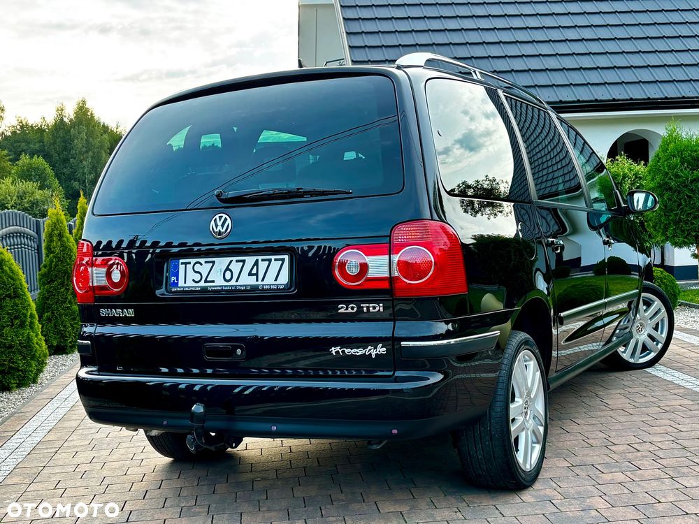 Volkswagen Sharan 2.0 TDI Highline - 17