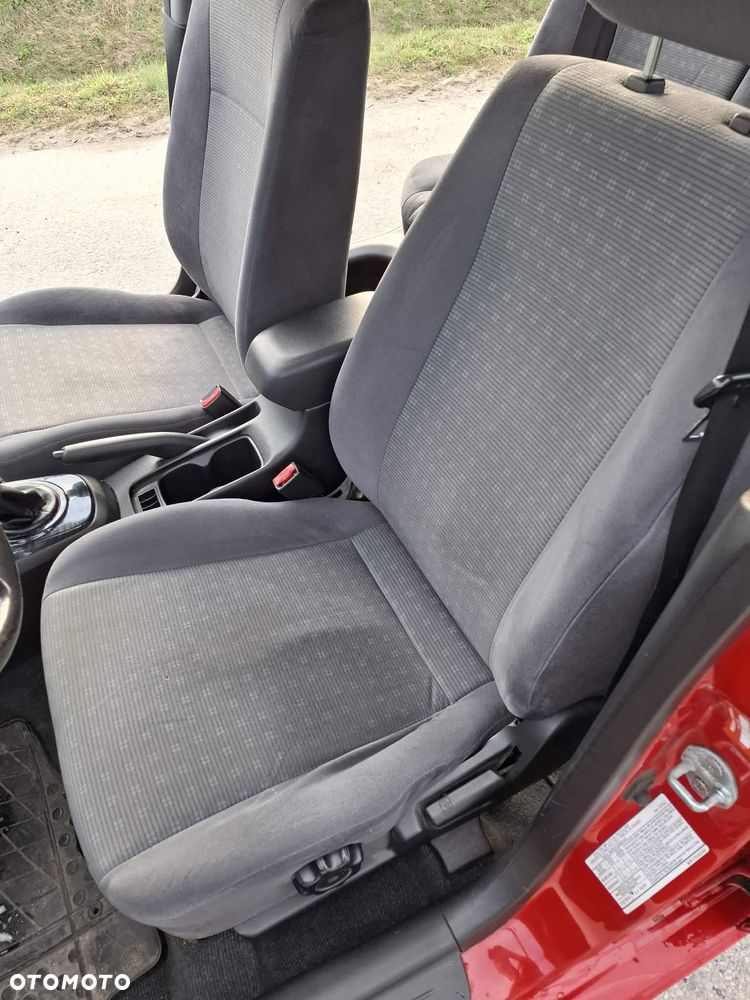 Mitsubishi Lancer 1.6 Intense - 38