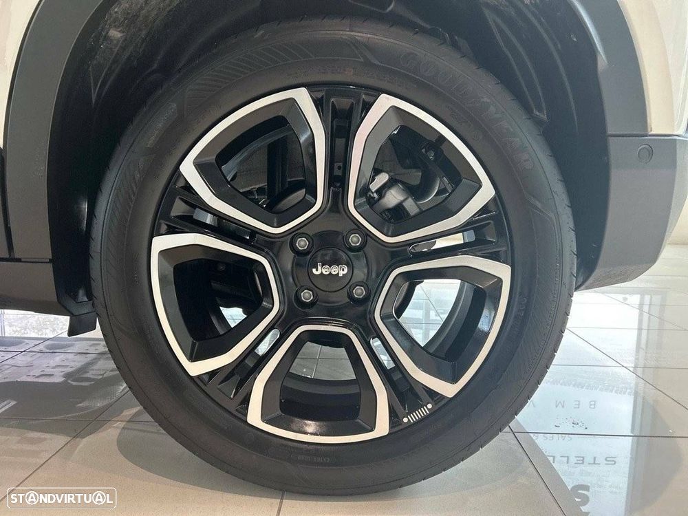 Jeep Avenger 1.2 GSE T3 Summit - 11