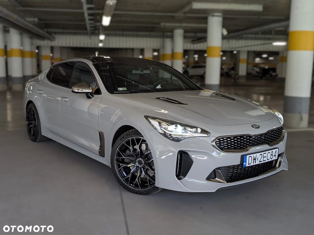 Kia Stinger 2.0 T-GDI GT Line - 1