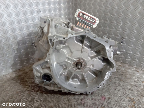 TOYOTA RAV 4 V HYBRID 2.5 SKRZYNIA BIEGÓW KOMPLETNA 37.000KM 3090042010