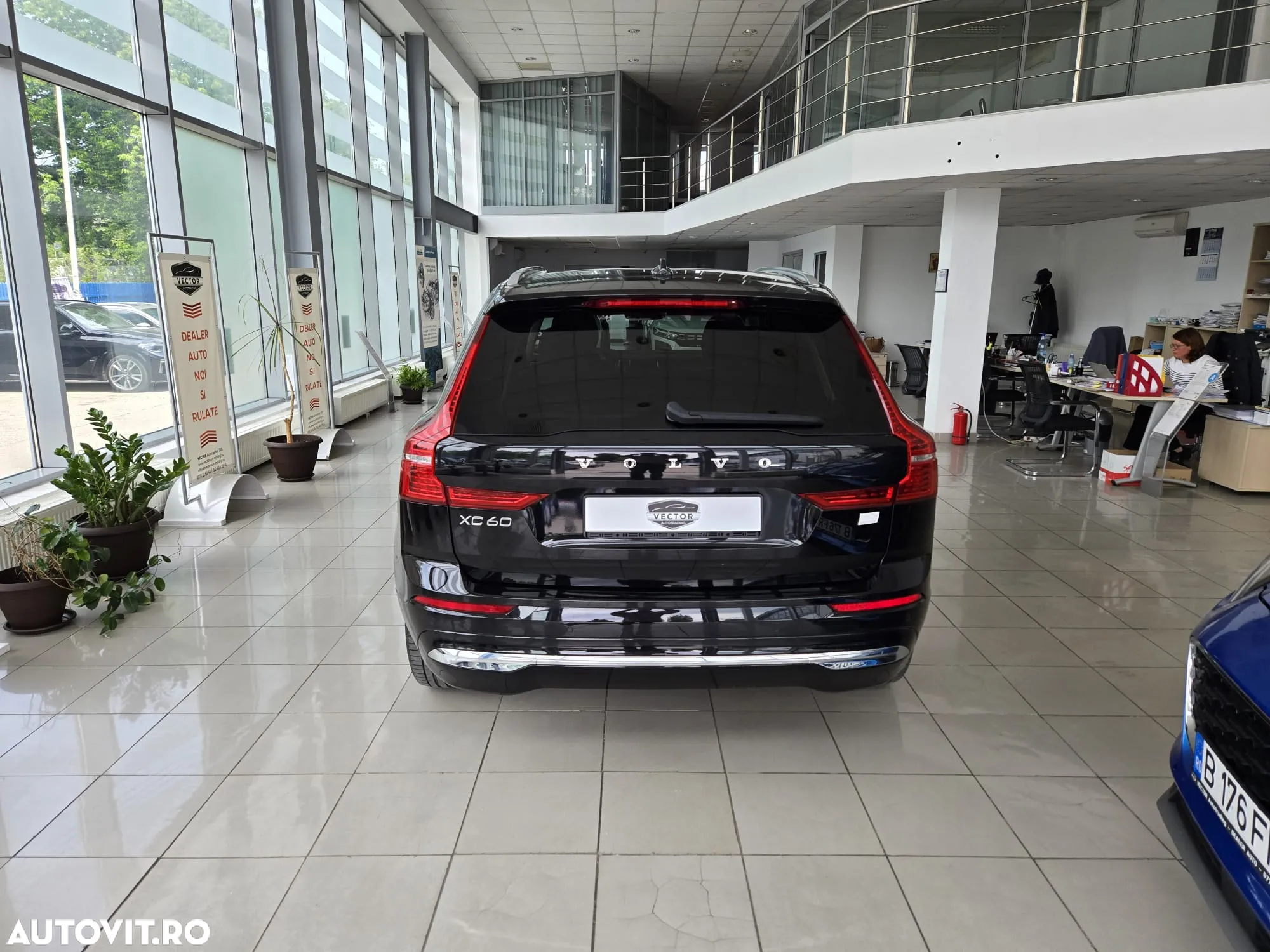 Volvo XC 60 Recharge T6 AWD AT Core - 11