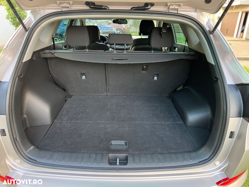 Hyundai Tucson blue 1.7 CRDi 2WD Style - 34