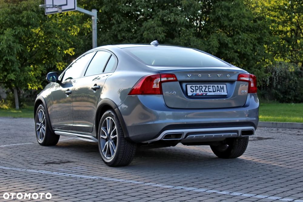 Volvo S60 Cross Country D3 Geartronic Momentum - 12