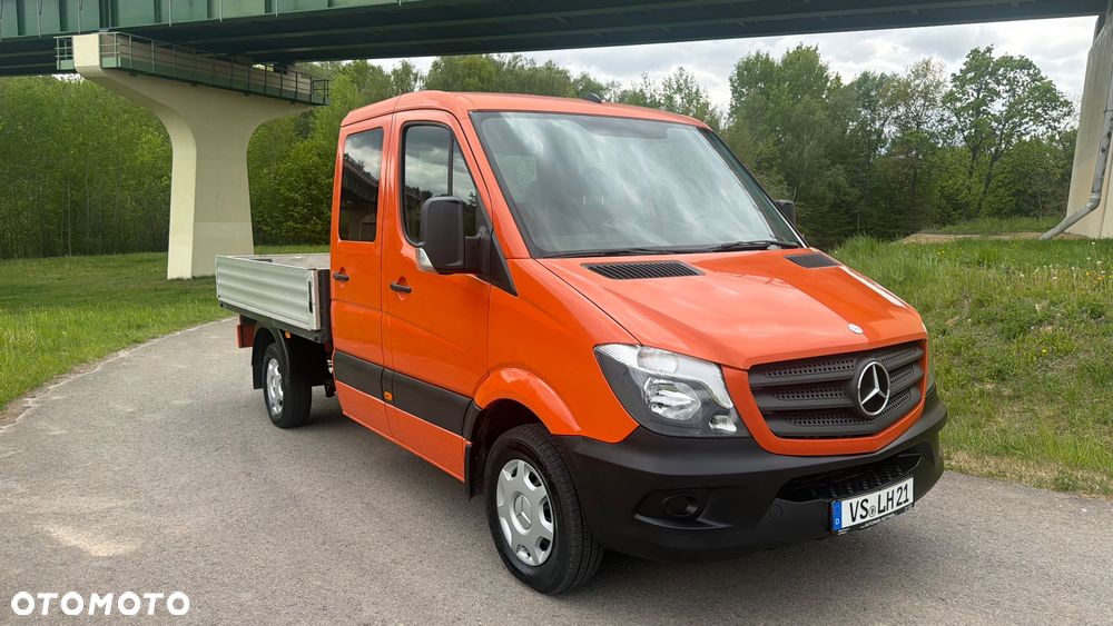 Mercedes-Benz Sprinter - 11