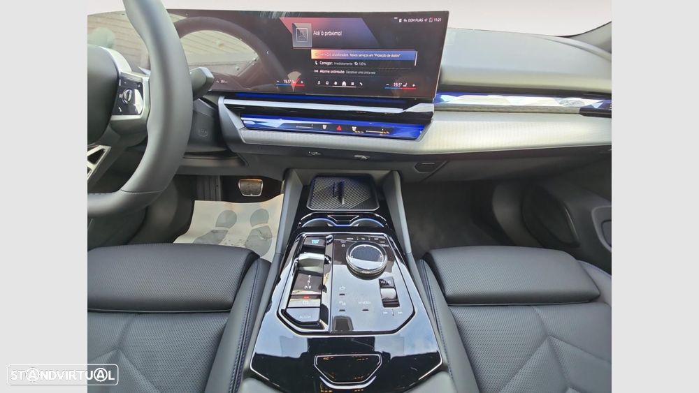BMW i5 eDrive40 Pack Desportivo M - 12