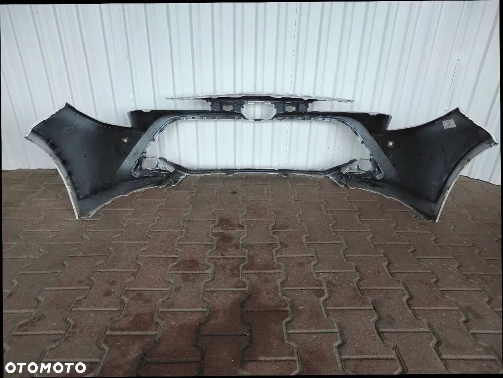 COROLLA E21 HB KOMBI 19- ZDERZAK PRZEDNI - 11