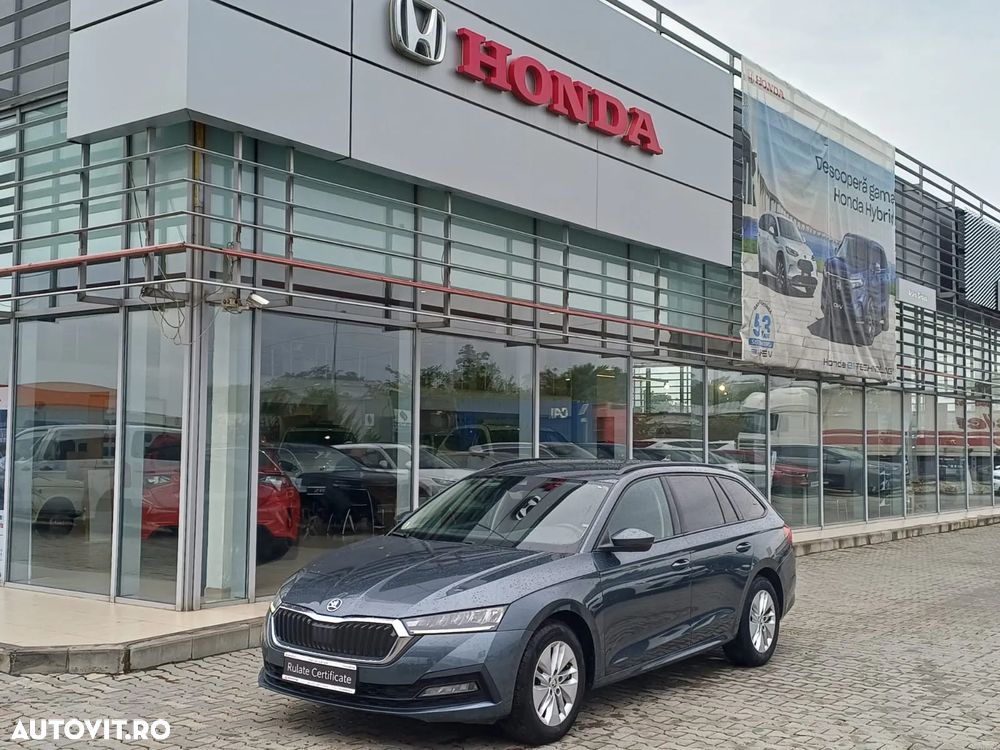 Skoda Octavia Combi 2.0 TDI Ambition - 1