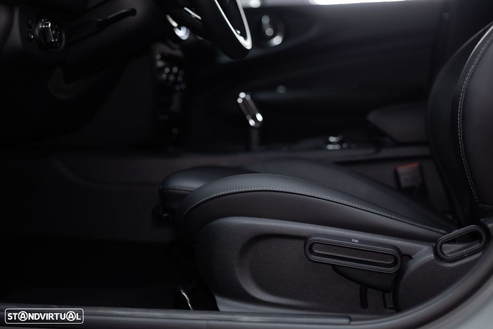 MINI Clubman One D Sport Edition Auto - 18