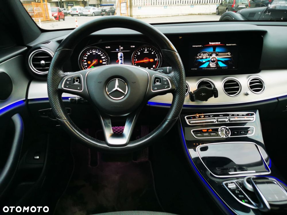 Mercedes-Benz Klasa E - 9
