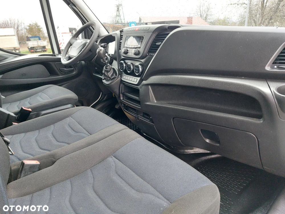 Iveco 35C/ silnik 3.0/ winda Dholandia 750 kg/ Francja - 9