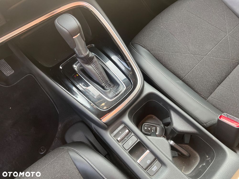 Honda HR-V 1.5 i-MMD Advance CVT - 19