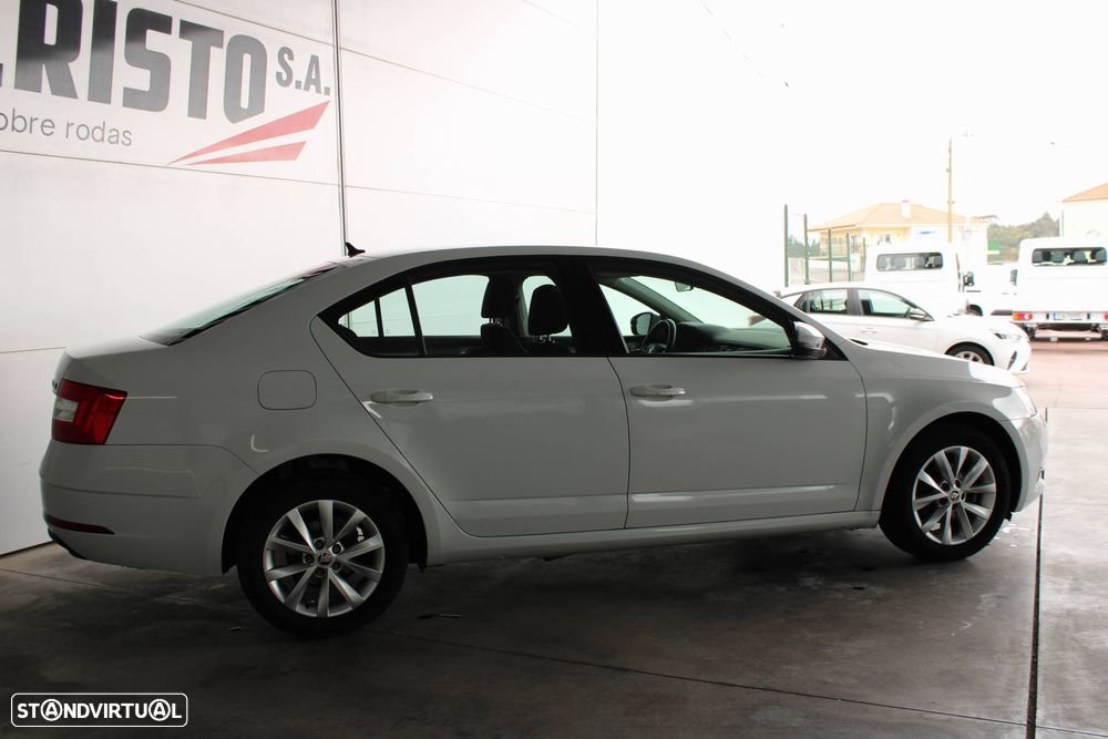 Skoda Octavia 1.6 TDI Ambition - 5
