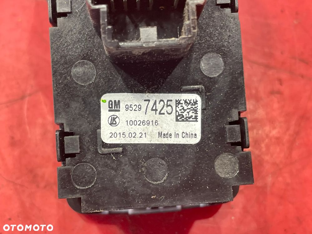 PRZEŁĄCZNIK ŚWIATEŁ OPEL MOKKA 95297425 - 4