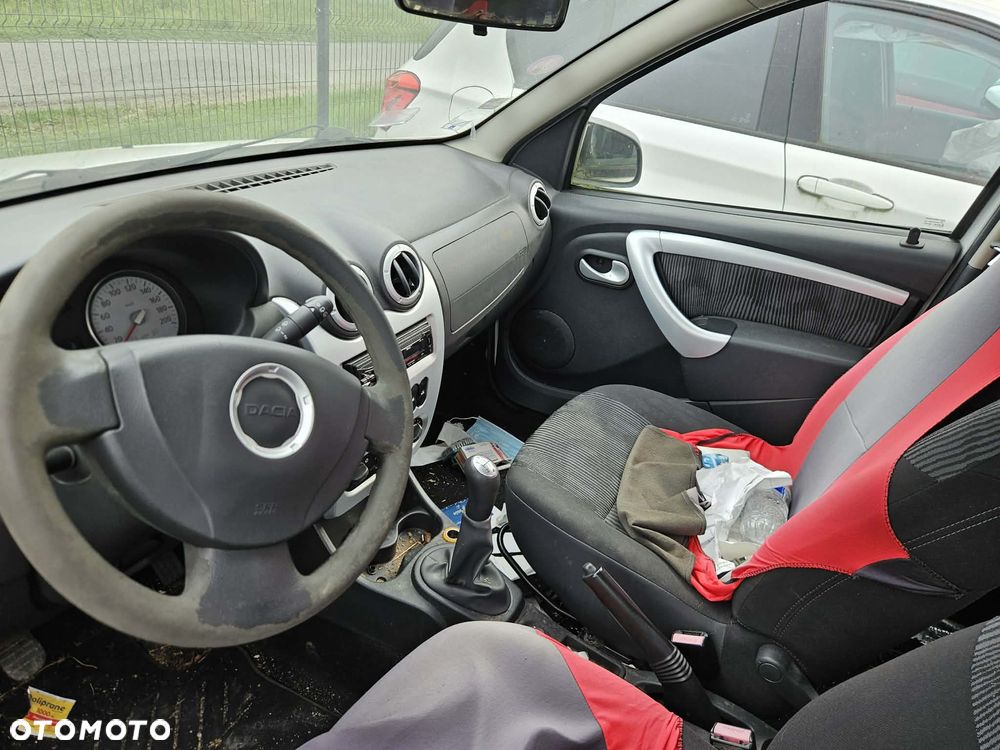 Dacia Sandero 1.2 16V Laureate II - 10