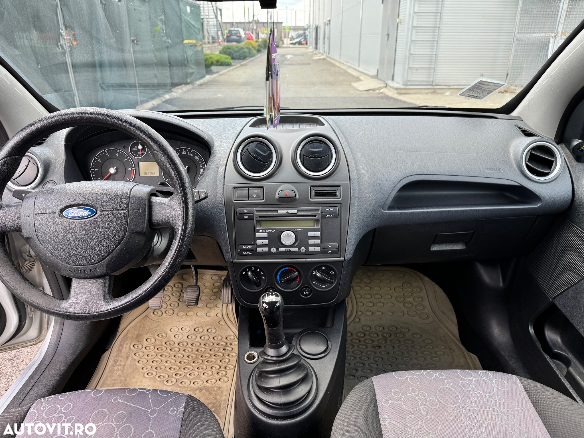 Ford Fiesta - 11