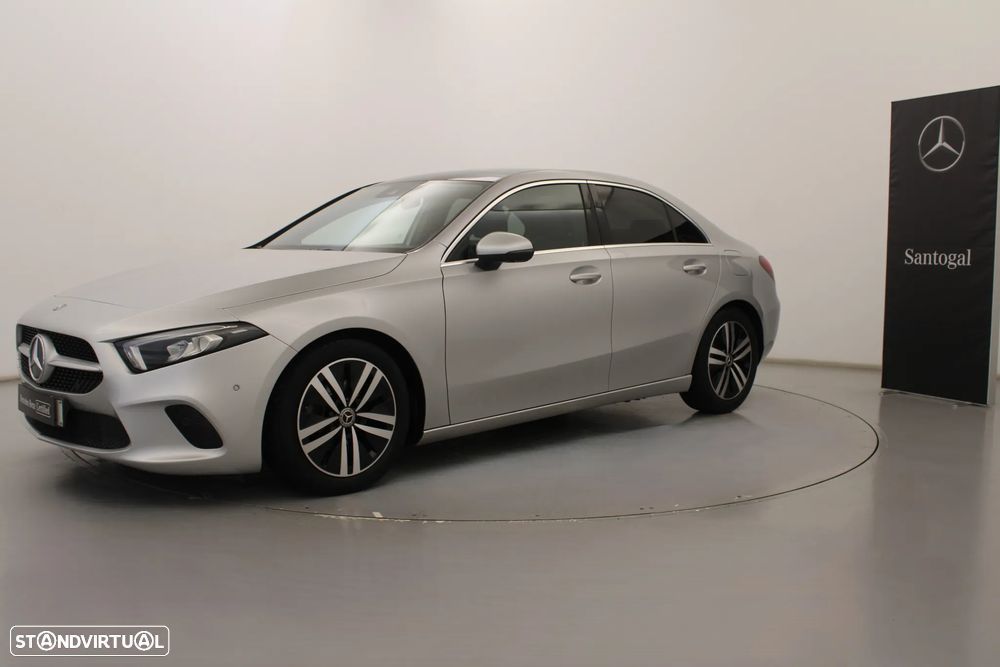 Mercedes-Benz A 180 Limousine d Progressive Aut. - 14