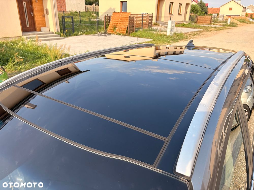 Kia Carens 1.7 CRDi XL 7os - 9